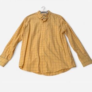 Izod Men's Yellow Plaid Button-Up Shirt